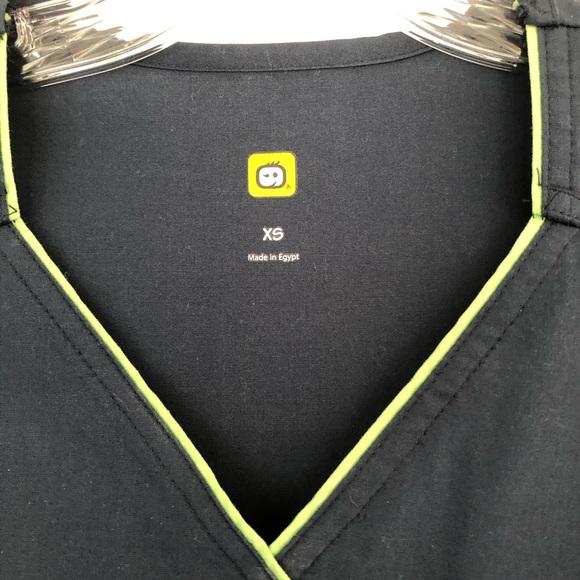 NWOT WonderWink Navy Scrub Top Size XS - Picture 2 of 6